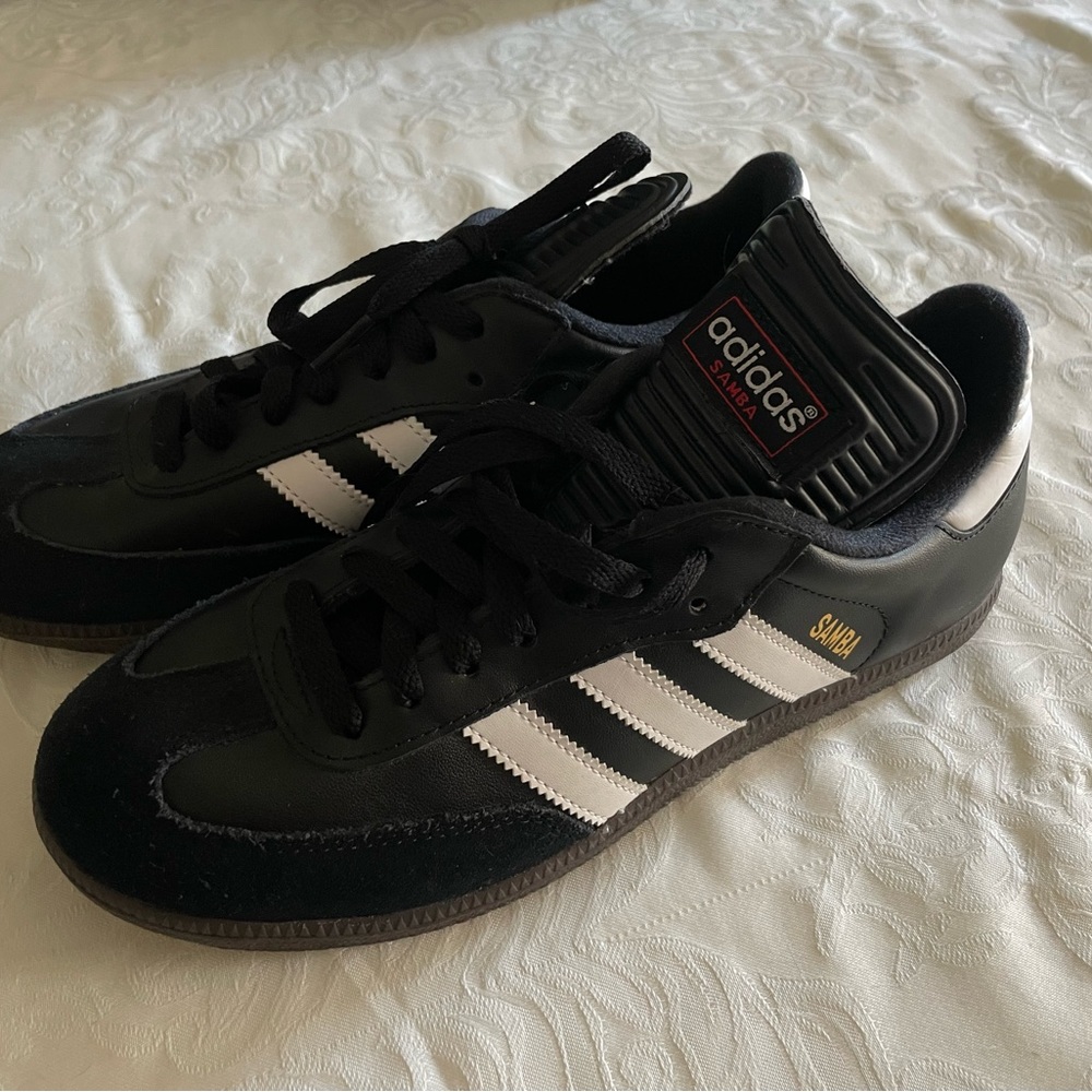 Adidas Samba indoor soccer shoes
